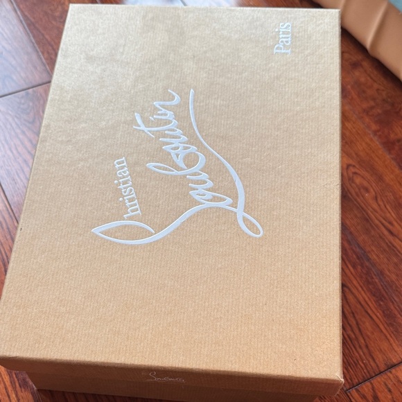 Christian Louboutin Glossy Crimson Heels - Picture 4 of 6